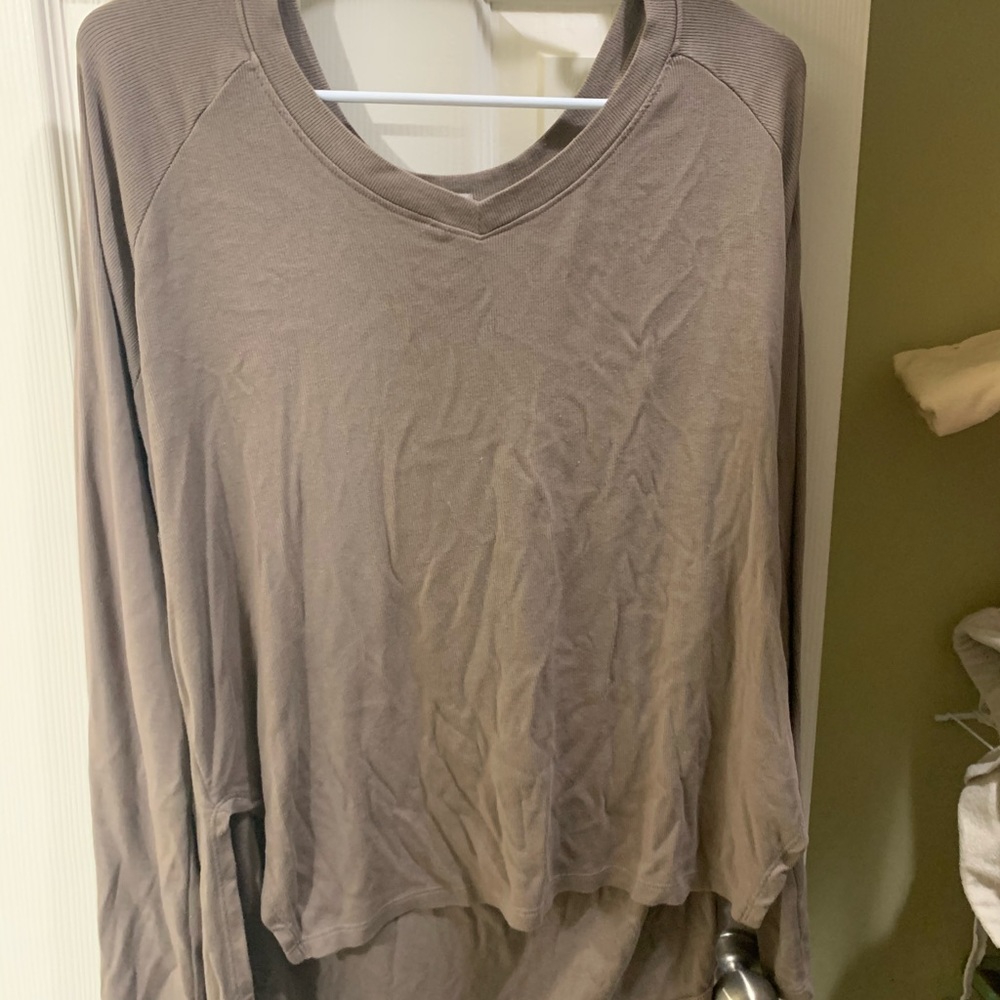 PJ Harlow long sleeve v neck top